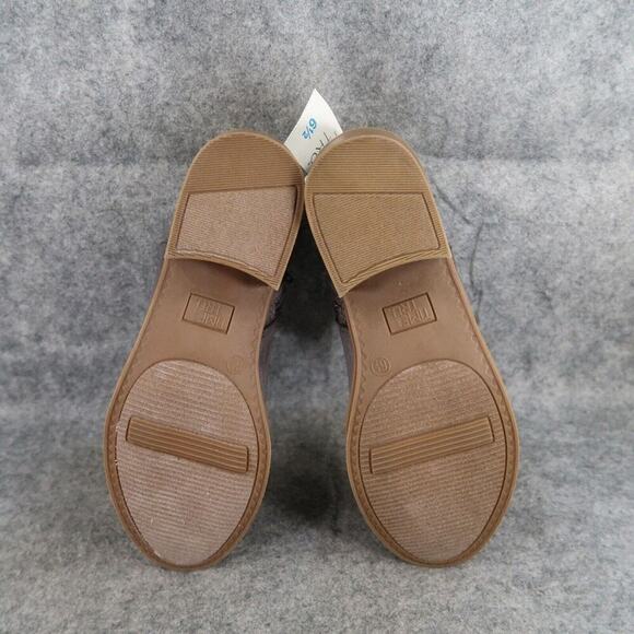 Time and Tru Shoes Womens 6.5 Bootie Fashion Classic Block Heel Memory Foam Grey - Picture 10 of 13